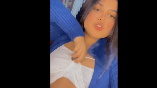 Paki TikTok star Muqadas Usman kissing and semi nude video
